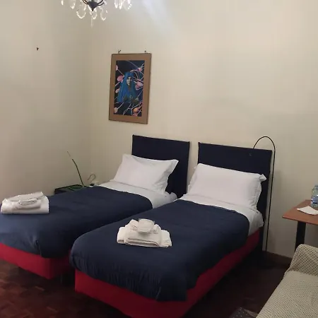 בית הארחה Stendhal 14 נאפולי